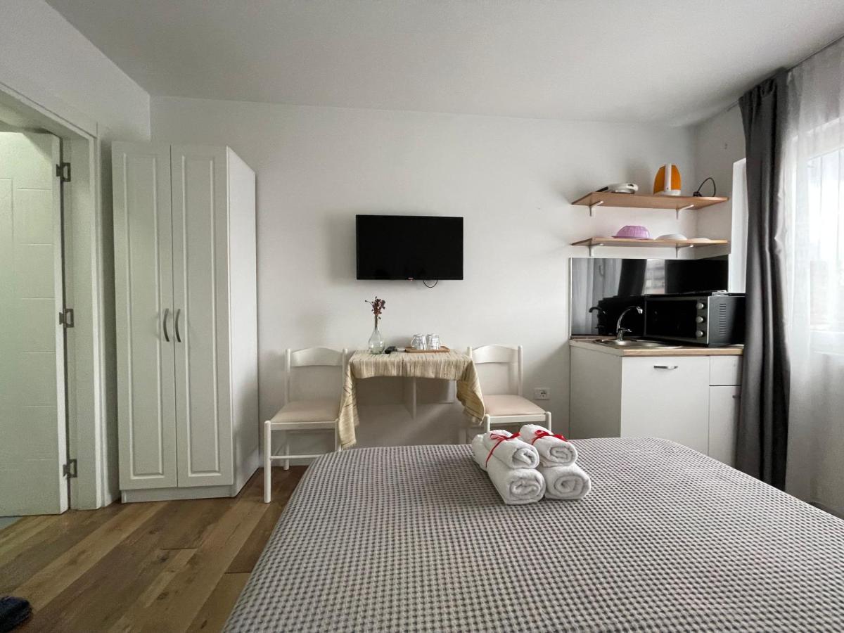 Central Studio Apartments Hotel apartamentowy Tirana