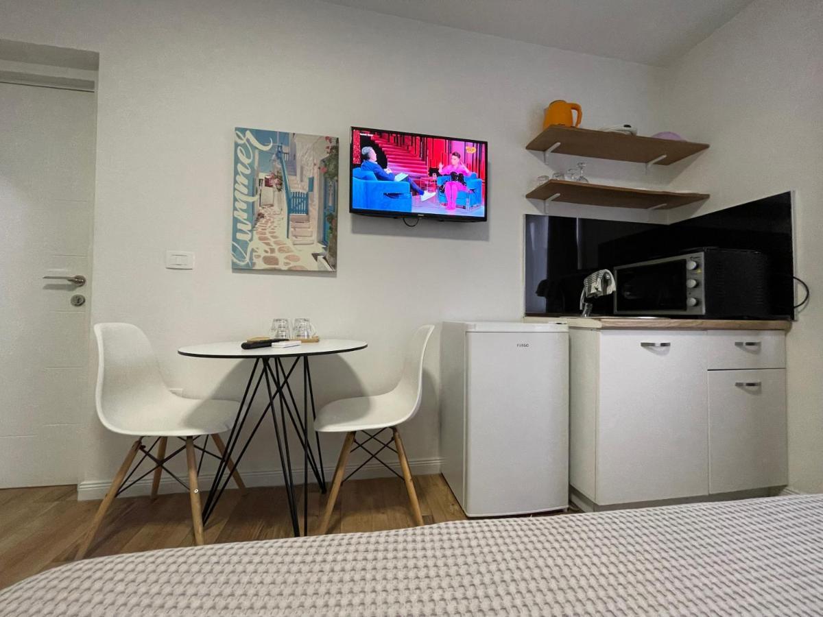Central Studio Apartments * Tirana