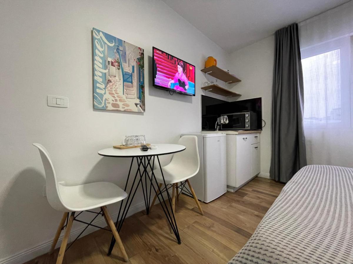 Central Studio Apartments Hotel apartamentowy Tirana