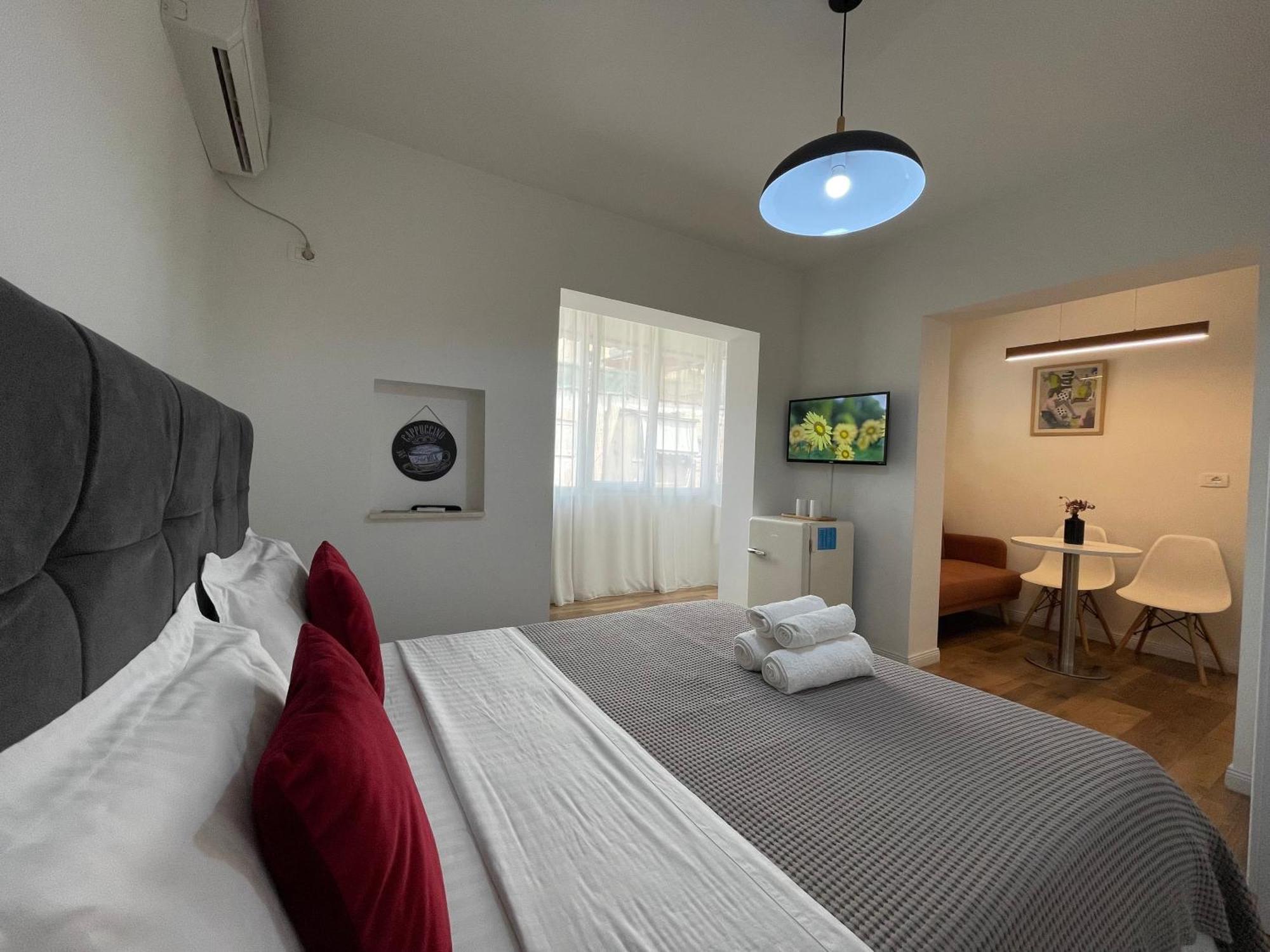 Central Studio Apartments Tirana