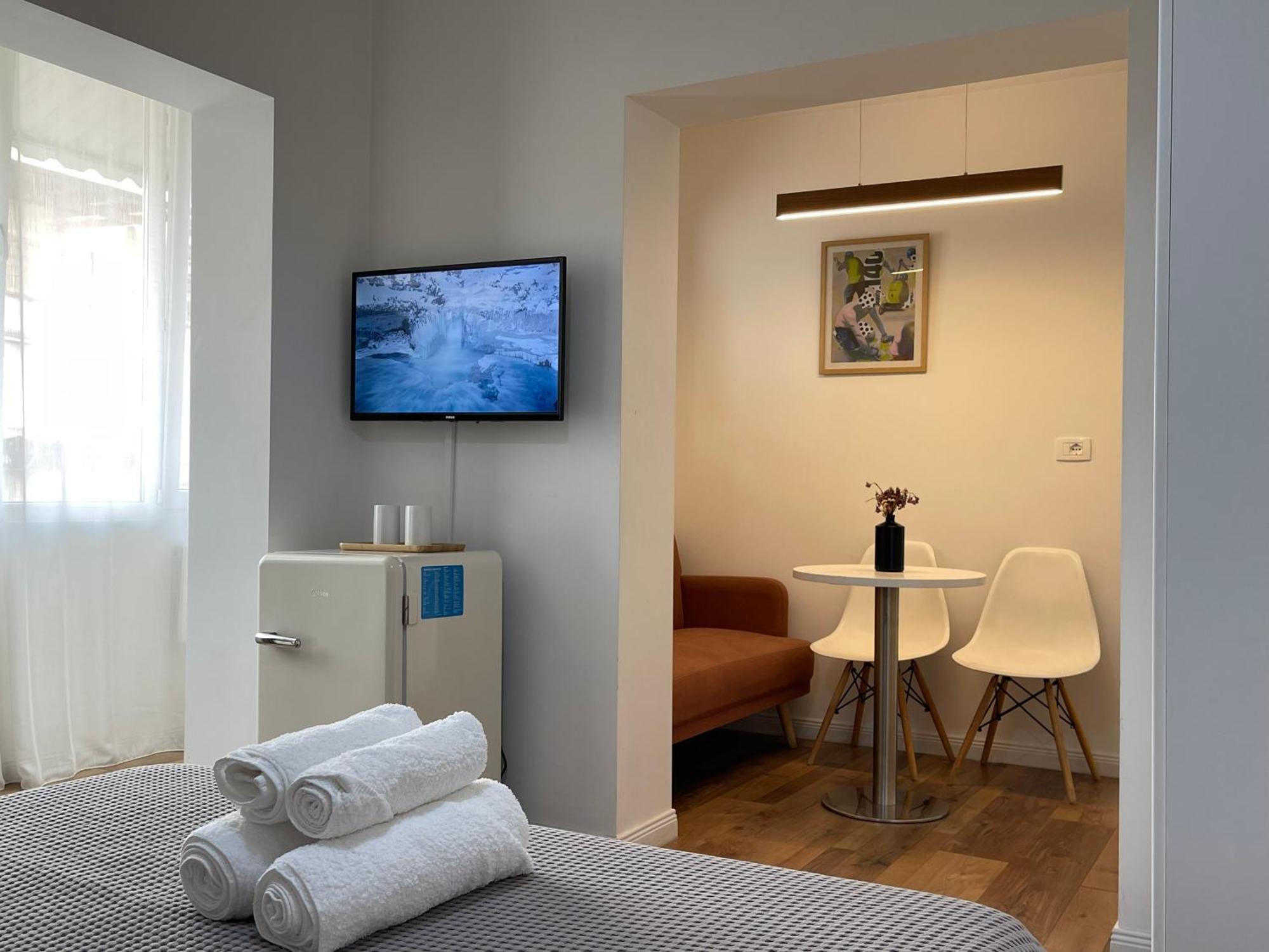 Central Studio Apartments